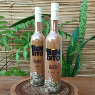 Bendito licor de doce de leite produzido em Minas Gerais.