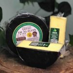 Queijo Alagoa Capa Preta - Sítio Pé da Pedra 500g (aprox.)