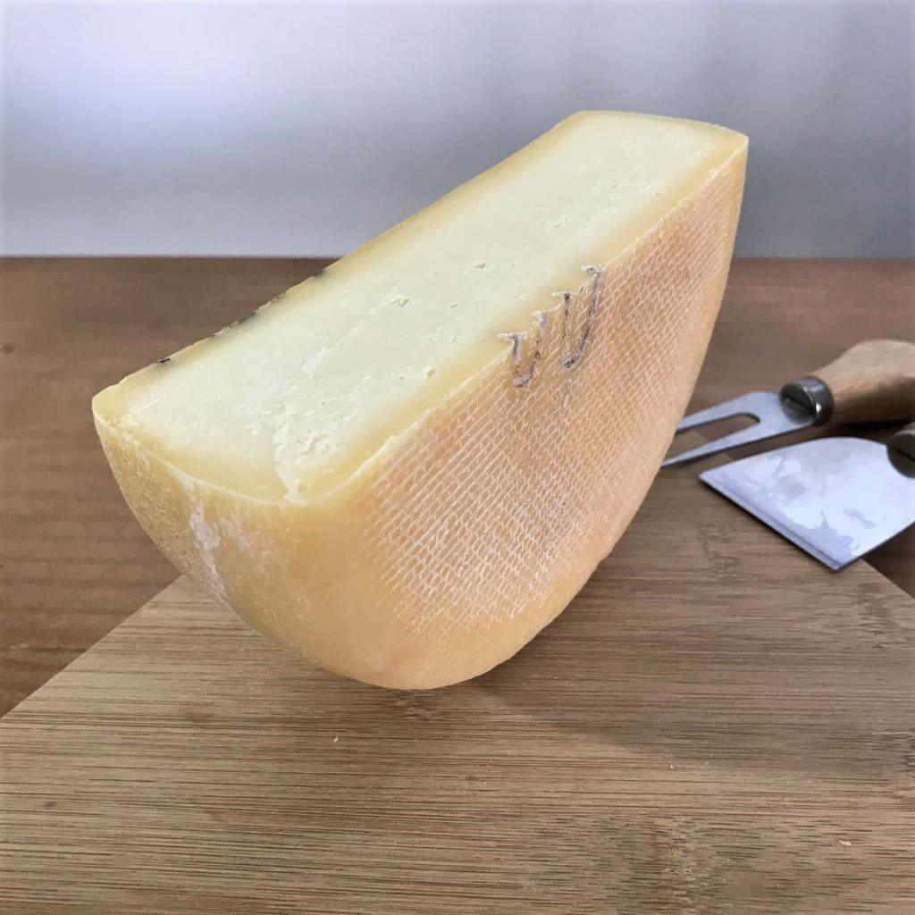 queijo-do-miguel-metade.jpg Queijo Canastra do Miguel - 500g - Imagem 1